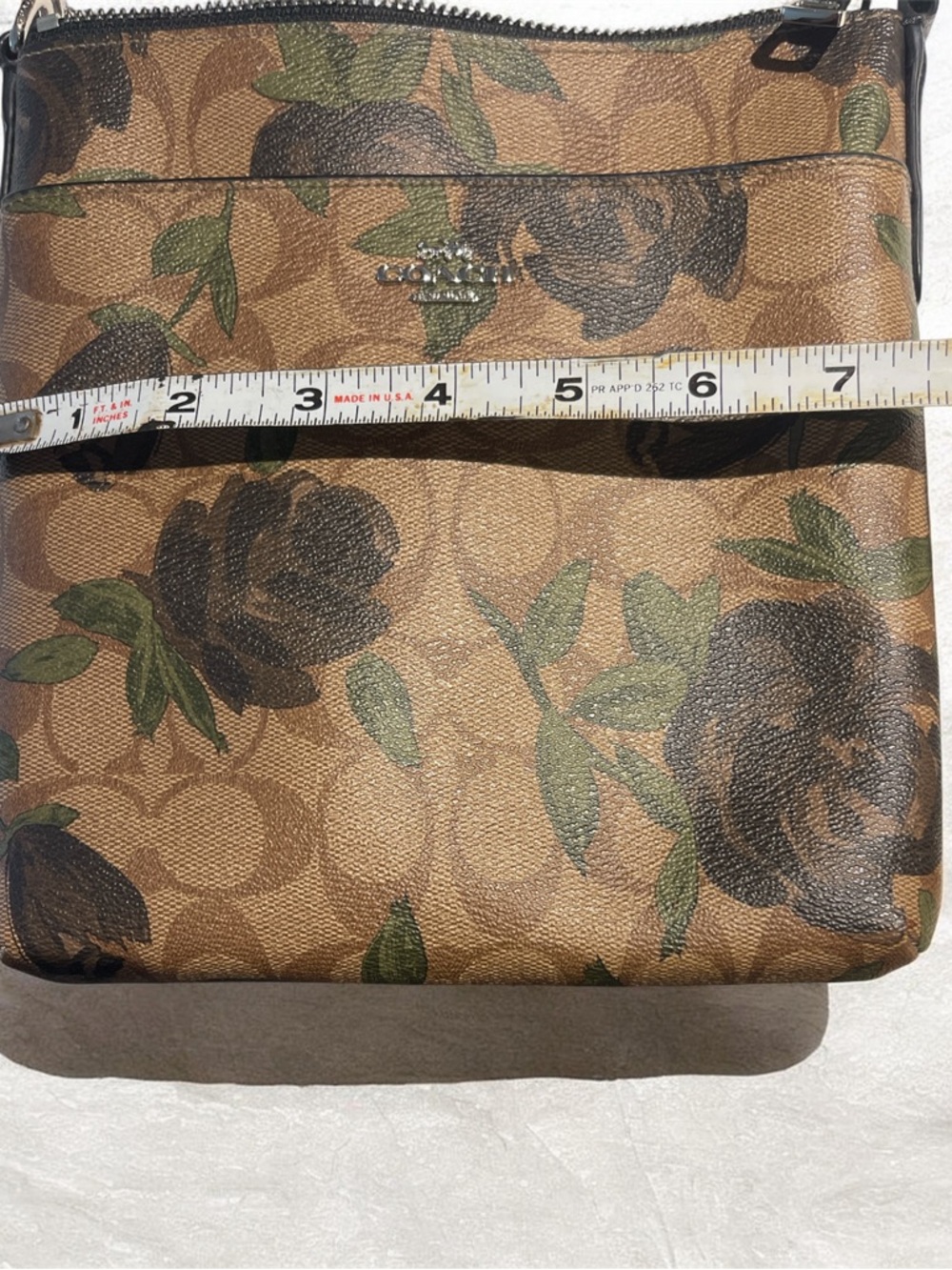 Coach Brown Signature Bag with Black Trim - Picture 5 of 7